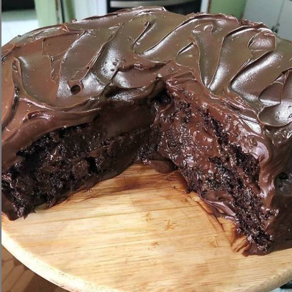 Bolo de Chocolate Molhadinho