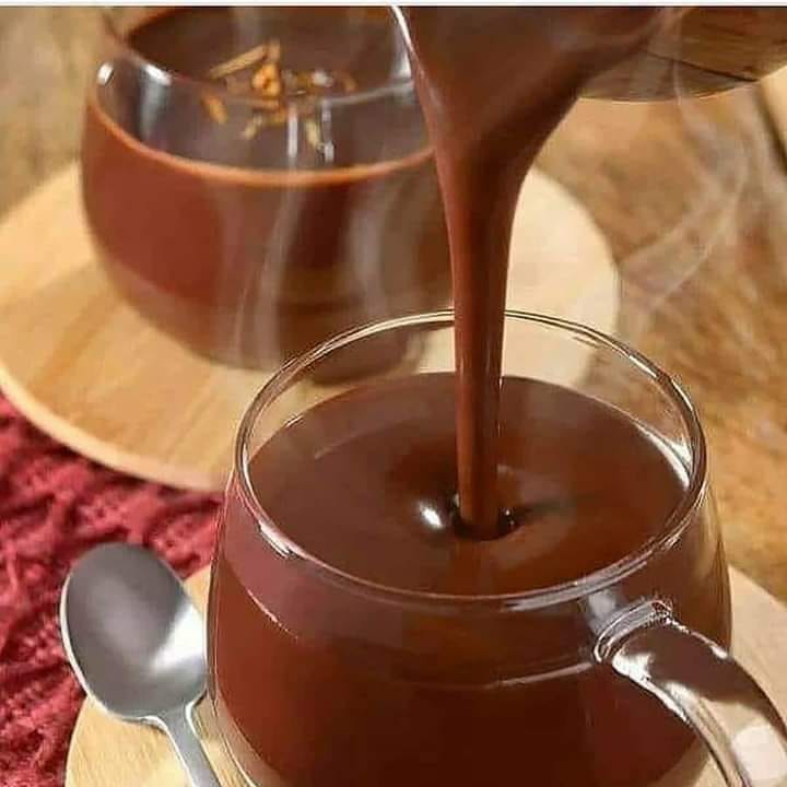 RECEITA DE CHOCOLATE QUENTE CREMOSO