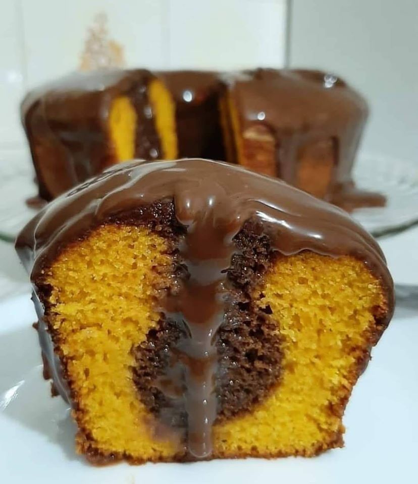 Bolo de Cenoura mesclado com Chocolate