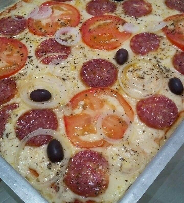 Pizza de liquidificador prática e deliciosa