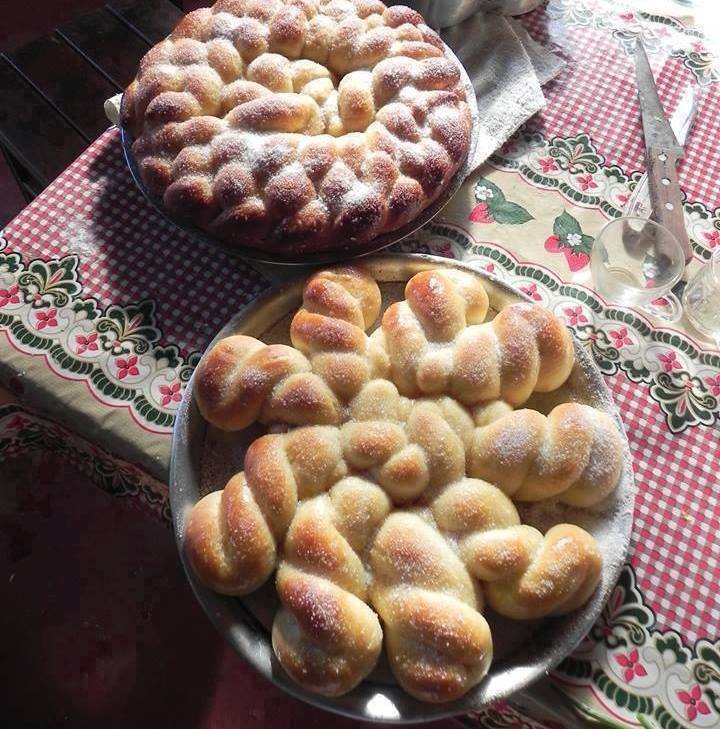 Pão enrolado recheado de chocolate