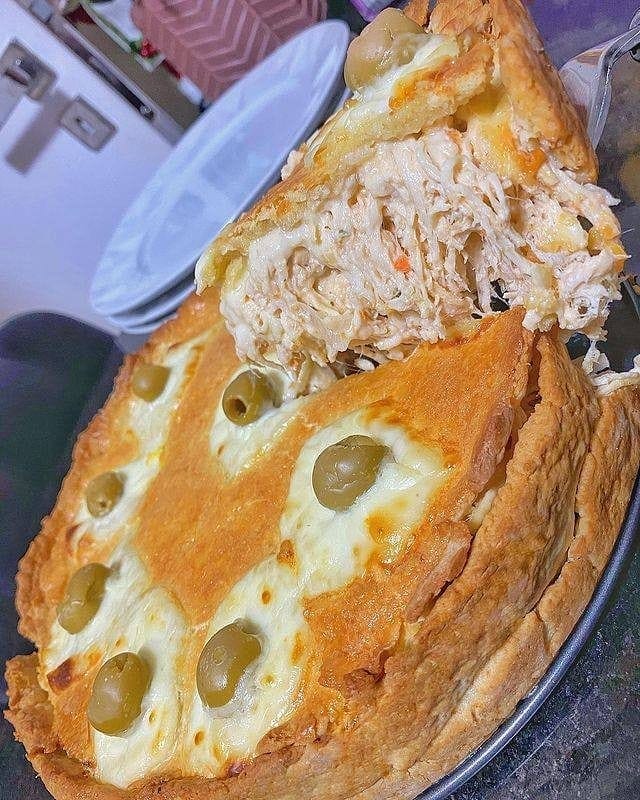 TORTA CREMOSA DE FRANGO