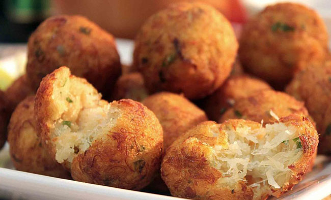 Bolinho rápido de bacalhau