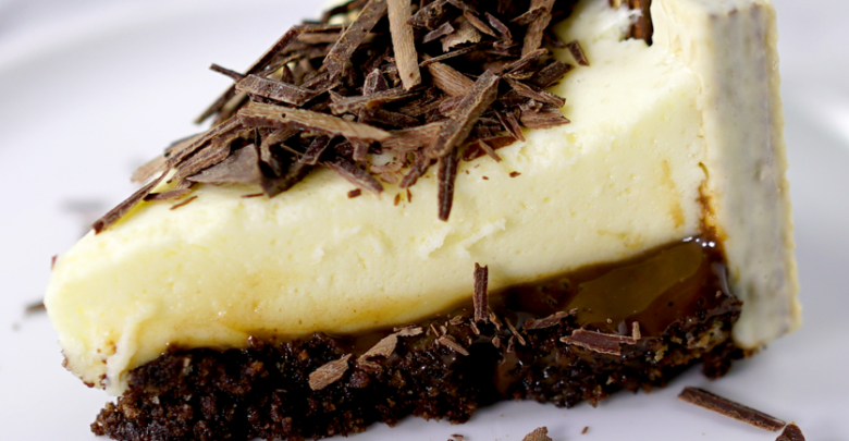 Torta Mousse com Brigadeiro e Bis