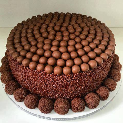 Bolo Mousse de Brigadeiro