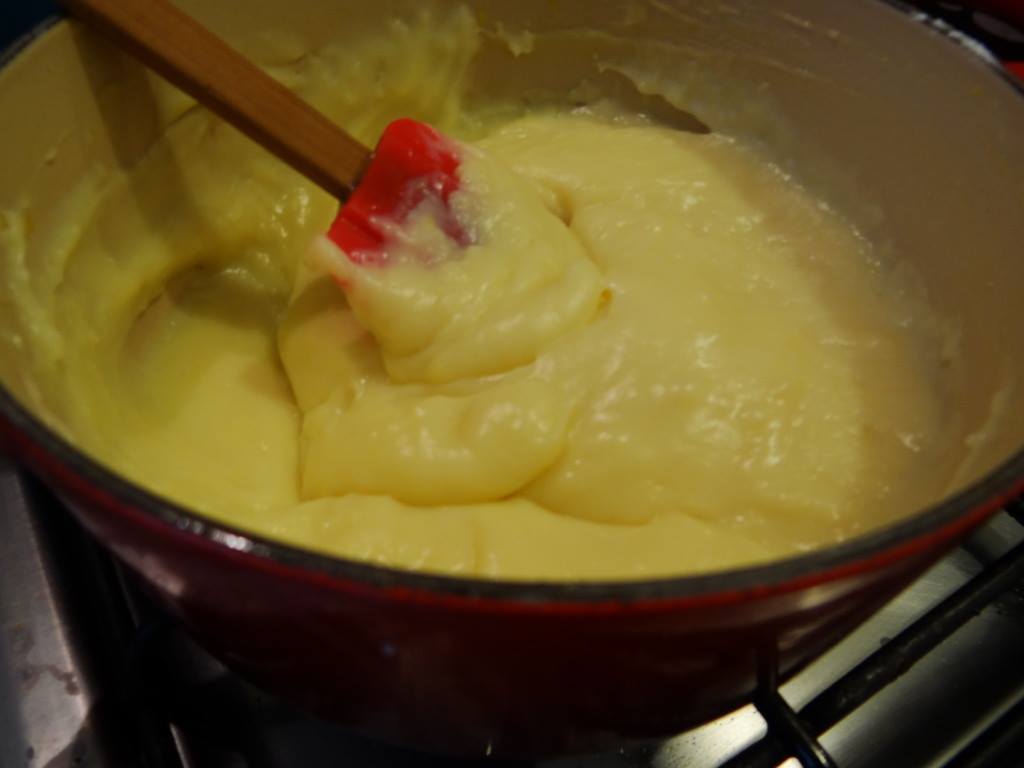 Creme de leite condensado (creme Belga) para rechear bolos e fazer sobremesas