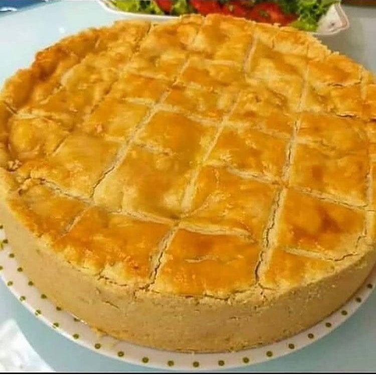 Torta de frango cremosa