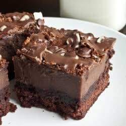 Brownie com mousse chocolate