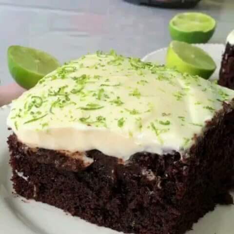 BOLO DE LIMÃO COM CHOCOLATE