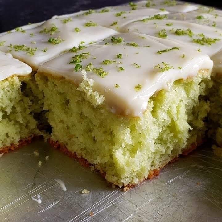 Bolo de Limão (feito a mão)