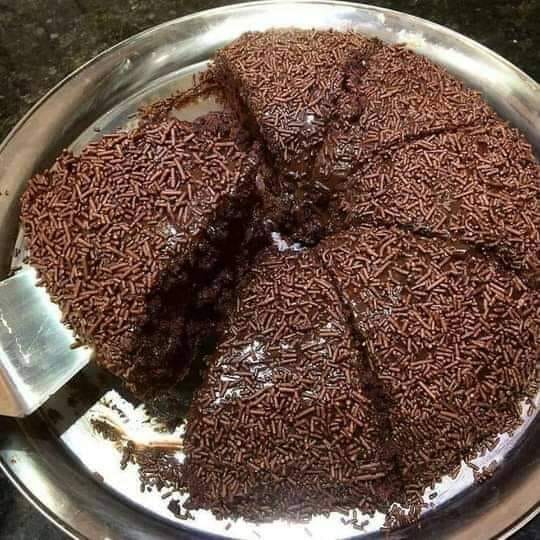 Bolo de chocolate de microondas