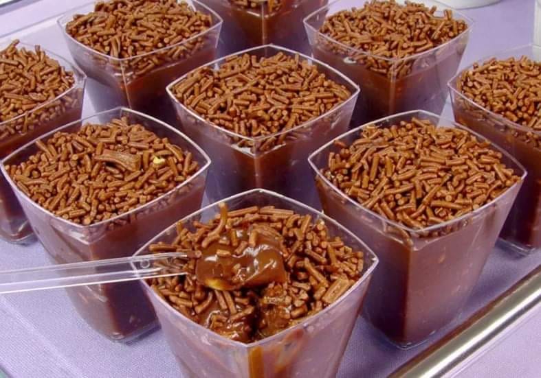 BRIGADEIRO DE COLHER COM CASTANHA