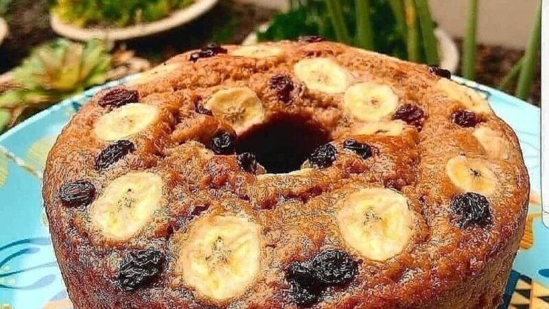 Como fazer bolo de banana com uva passa receita simples e facil